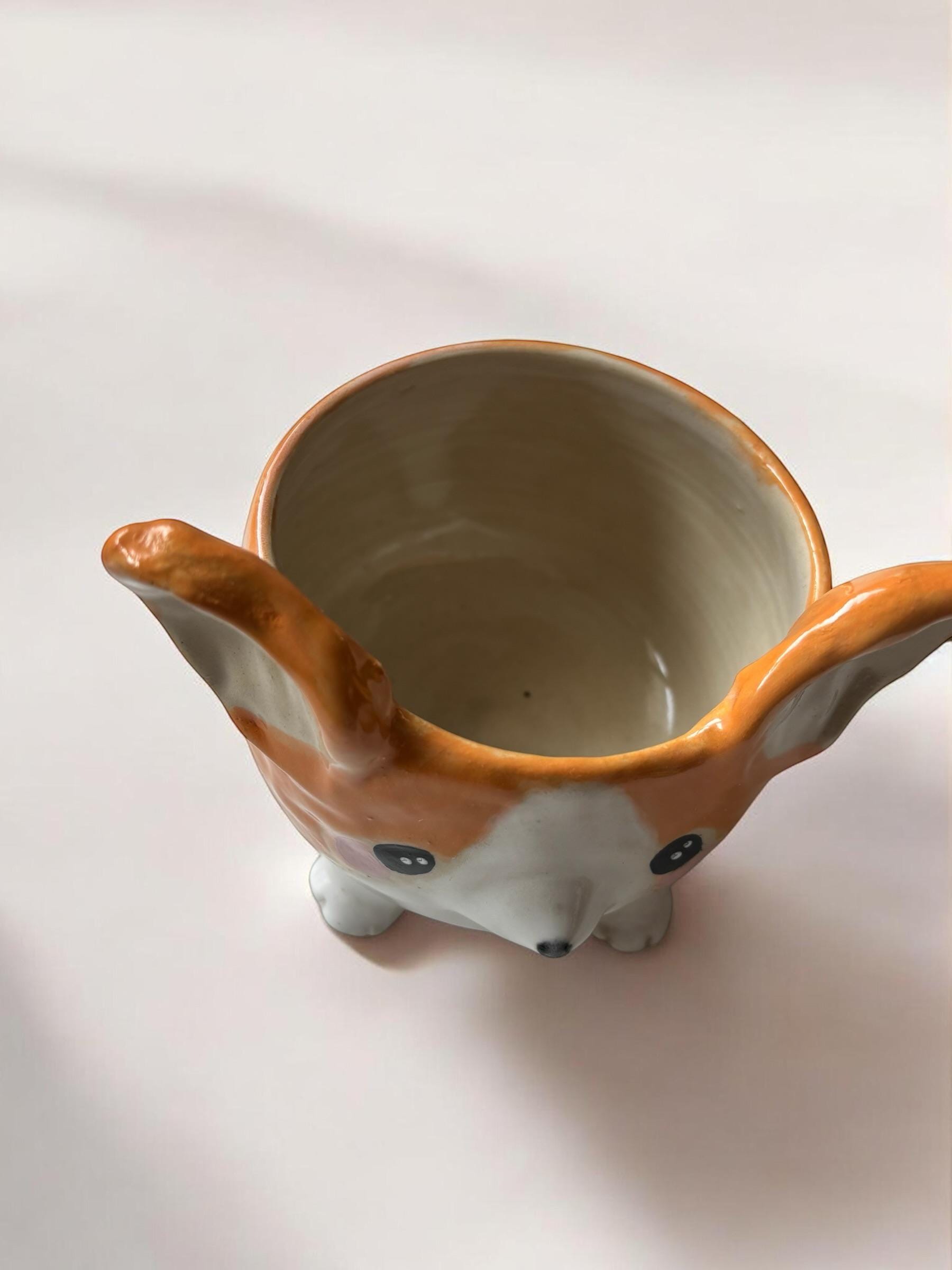 Grande tasse corgi faite main – Mug céramique artisanal – Tasse kawaii chien – Mug mignon pour café – Idée cadeau originale