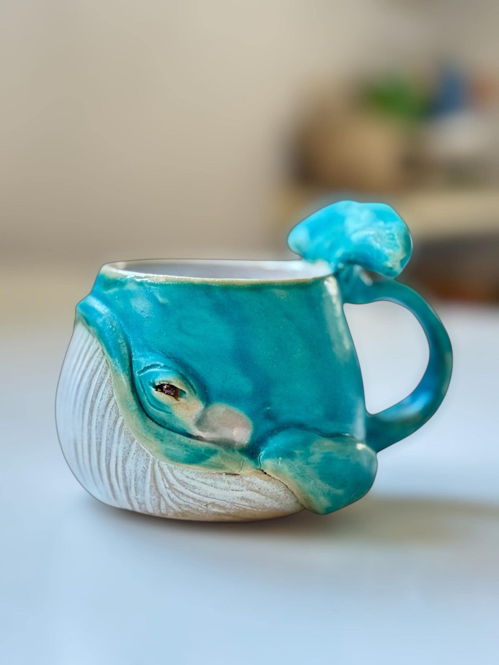 Tasse Baleine — Lagune Turquoise- céramique faite main – Mug artisanal unique – Tasse océan originale – Cadeau – Coffee cup whale handmade